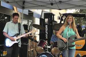 Naples Beach Brewery: The Hang Out